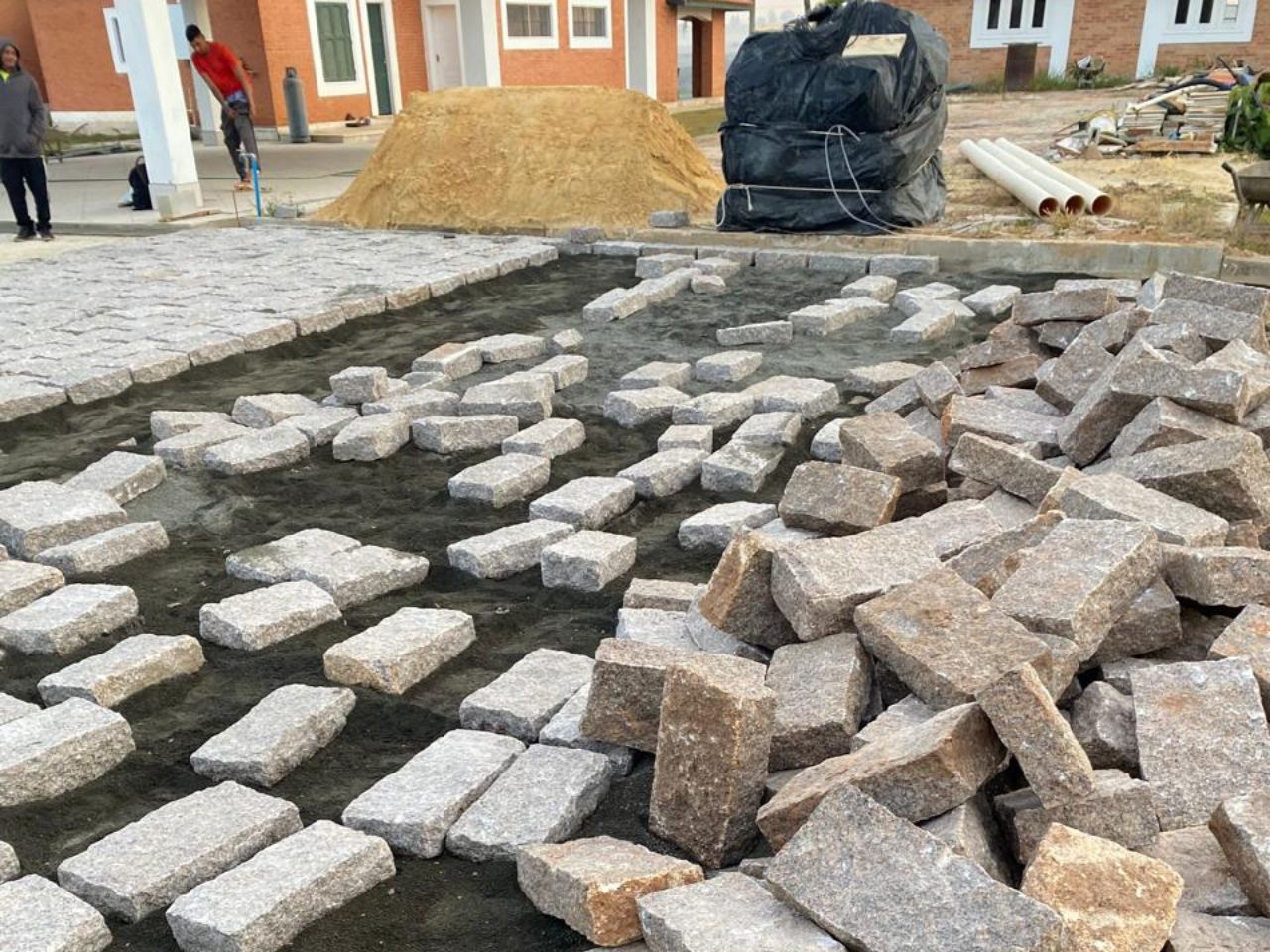 calçamento de pedras folheta